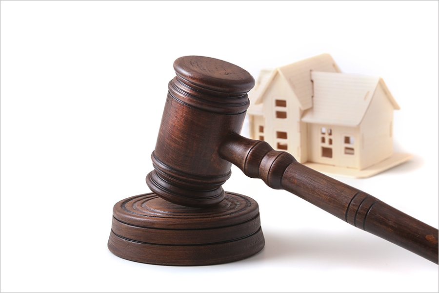 Extinción del uso de la vivienda familiar decretada por sentencia de divorcio, al cumplir el hijo la mayoría de edad.